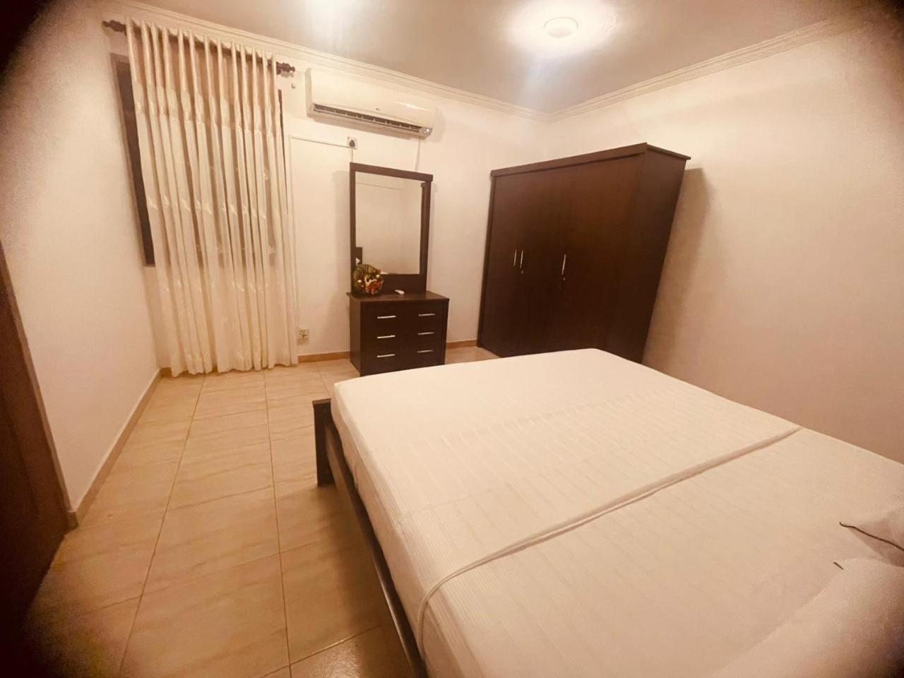 Mila Boutique Airport Hotel Seeduwa Exterior foto